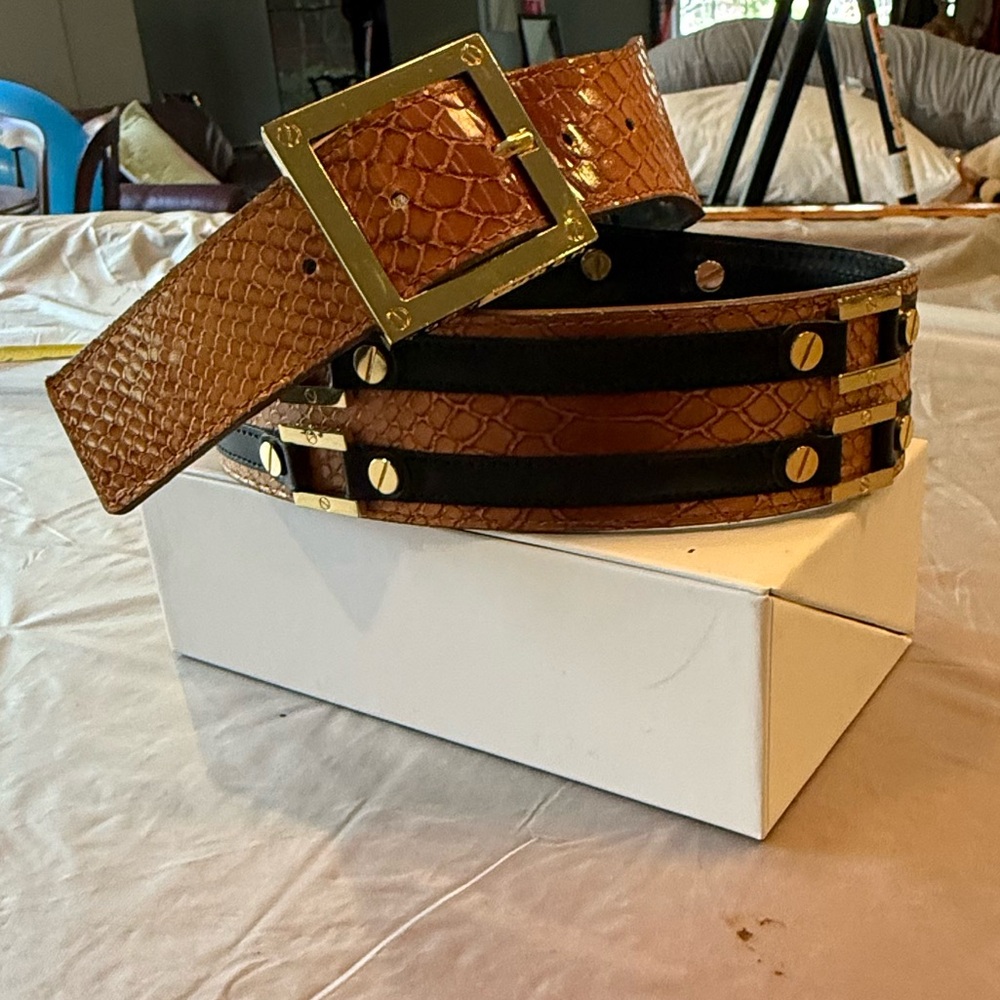 RARE Tory Burch Brown Snakeskin Waist belt black leather gold 2” size M $425 - Picture 4 of 15